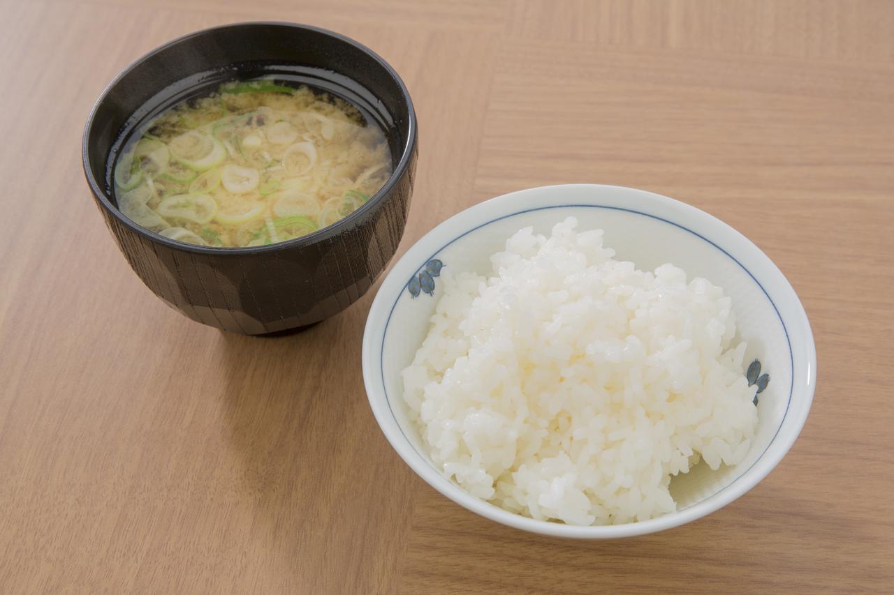 호텔 루트 인 아난 외부 사진
